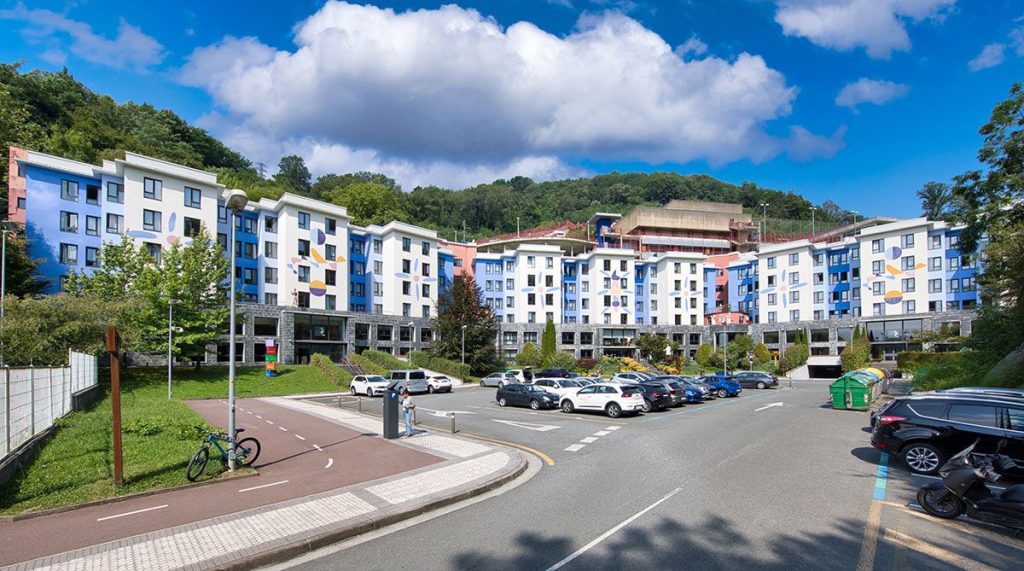 Olarain_2_26_parking_publico.jpg olarain